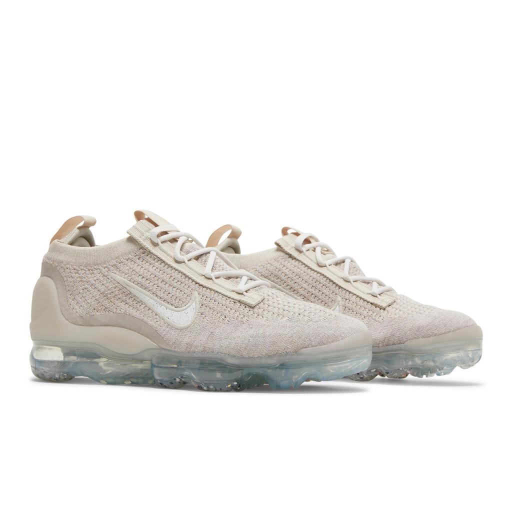 Nike Womens Air VaporMax 2021 Flyknit 'Oatmeal' (women's sizes) Oatmeal / Phantom / Metallic Silver / White Running Shoes DC9454 101