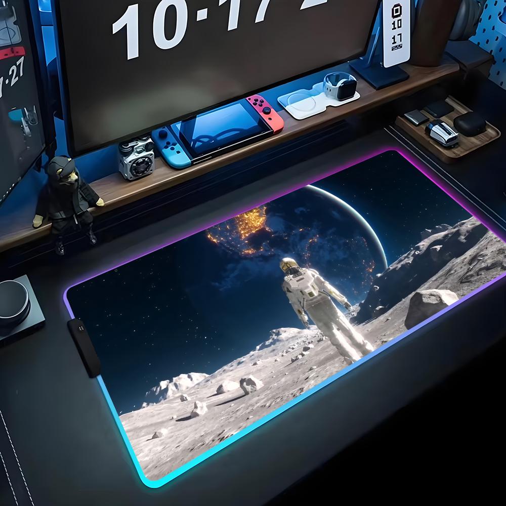 Космический астронавт Коврик для мыши RGB Игровой коврик для мыши Большой светодиодный коврик Настольный коврик для ПК Светящийся коврик для мыши Большие коврики для клавиатуры Настольный ковер С