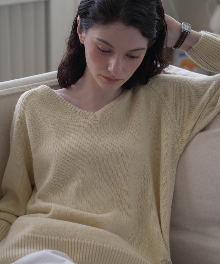DEHEVE Classic V-Neck Knit [Butter]