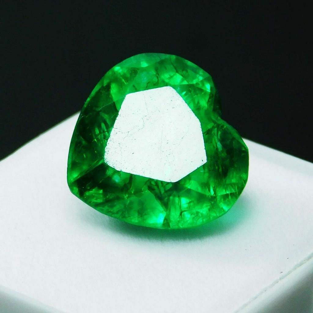 Natural 8 to 10 Ct Pair Green Emerald Loose Gemstones CERTIFIED Heart Shape E-8hh 00E