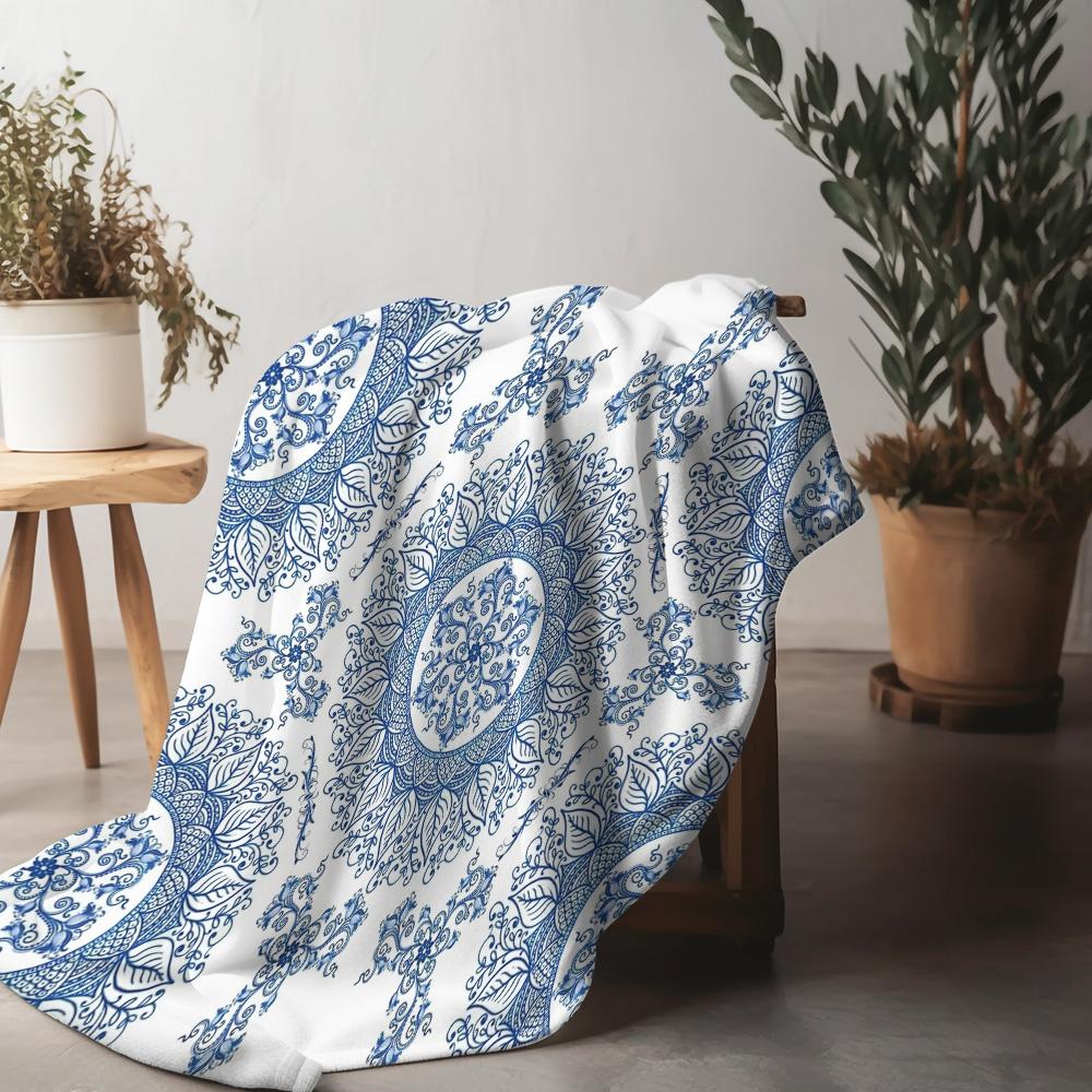 Blue Floral Pattern Fleece Blanket Soft Cozy Throw Blanket Bed Sofa Decorative Throw Blanket for Women Gifts