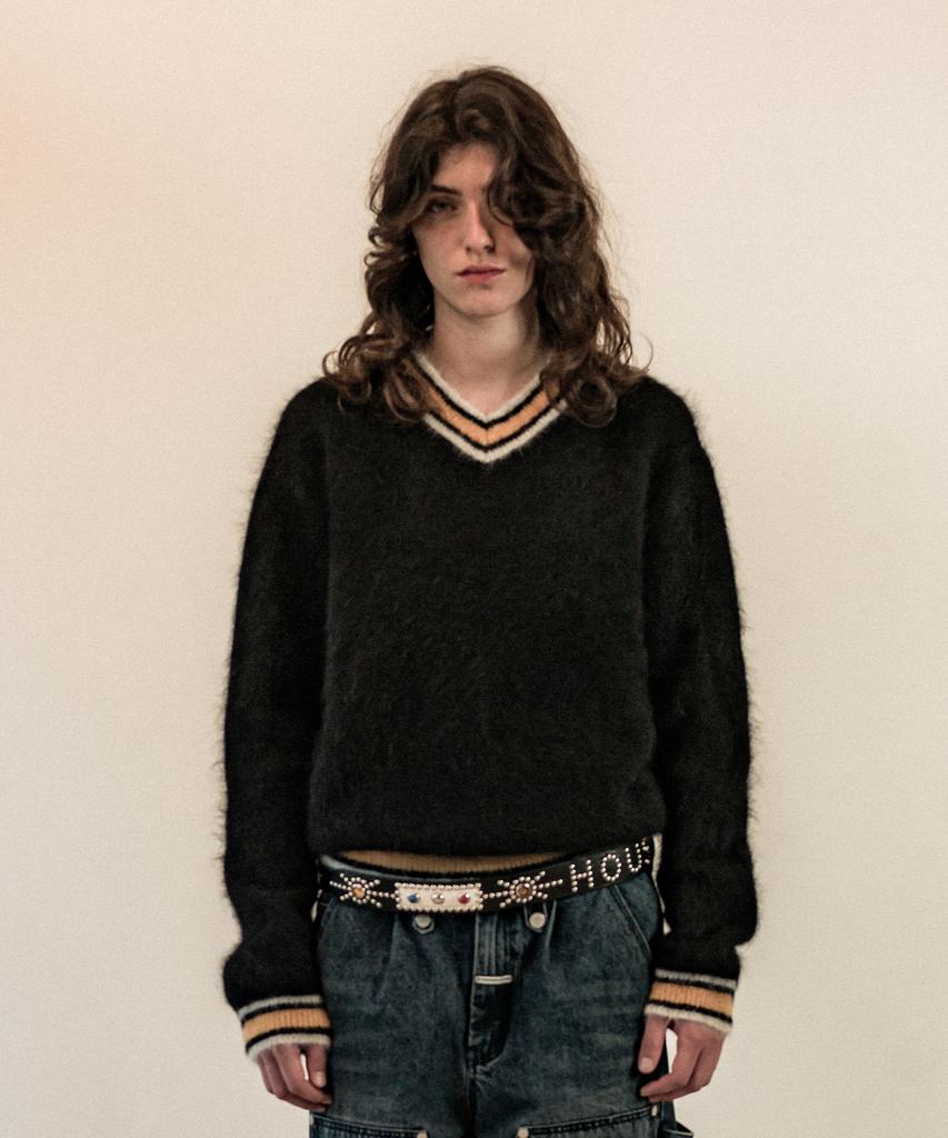 THEVINYLHOUSE Shaggy V Neck Sweater Black