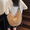 Вязаная соломенная сумка большой вместимости женская весенне-летняя новая нишевая сумка-пельмень на одно плечо, пляжная сумка для морского побережья