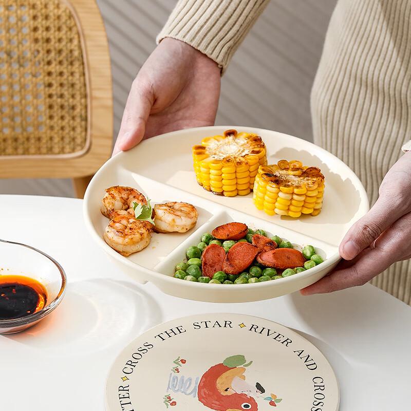 Керамическая тарелка с секциями для контроля порций в японском стиле