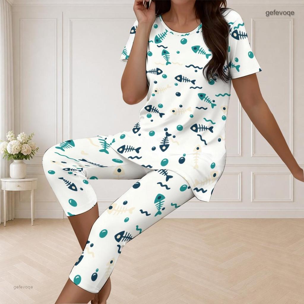 Women Plus Size White Haunted House Printed Round Neck Short Sleeve Top Capri Pants Two Piece Set