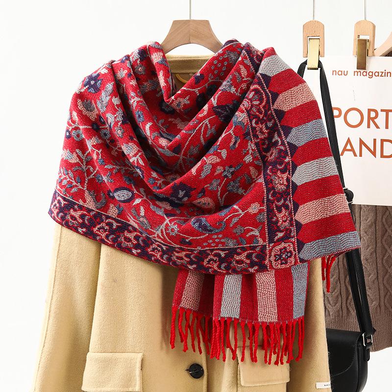 Women's Ethnic Style Jacquard Shawl: Thick, Warm Imitation Cashmere Scarf for Autumn/Winter