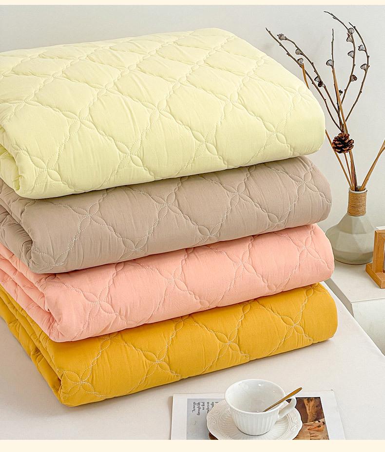 Class A Pure Cotton Quilted Waterproof Non-Slip Antibacterial Fitted Mattress Protector for Hotel and Home Use