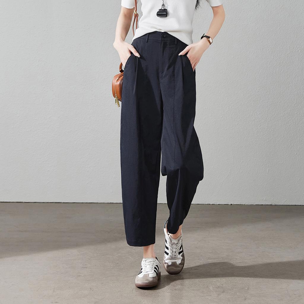 Minimalist commuting casual harem pants for women in spring 2026, fashionable, loose and versatile, slimming and sickle shaped nine inch pants