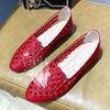Повседневная обувь с вышивкой, женские туфли с острым носком, неглубокие, без застежек, мягкие кожаные мокасины для поездок на работу, корейская мода