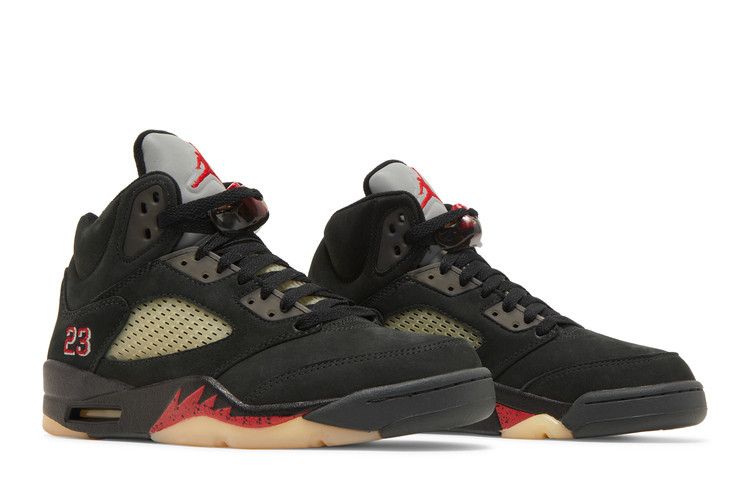 Женские кроссовки Nike Jordan 5 Retro Gore-Tex Off Noir (Женский) Off Noir/Fire Red-Black-Muslin