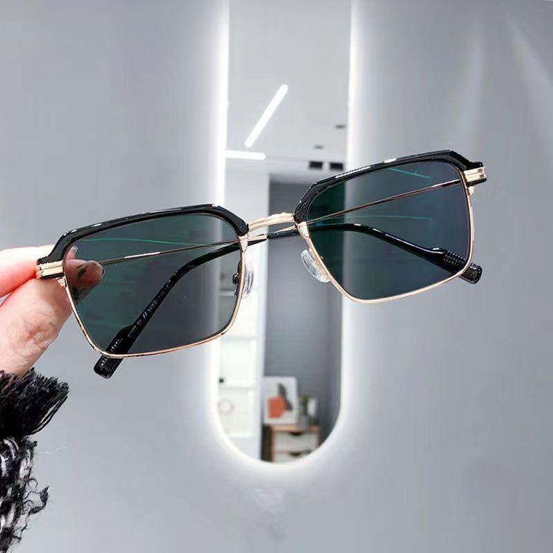 Piushuai Color Changing Myopia Glasses Men's Anti-Blue Light High Definition Can Be Matched with Eye Protection Trendy Square Frames