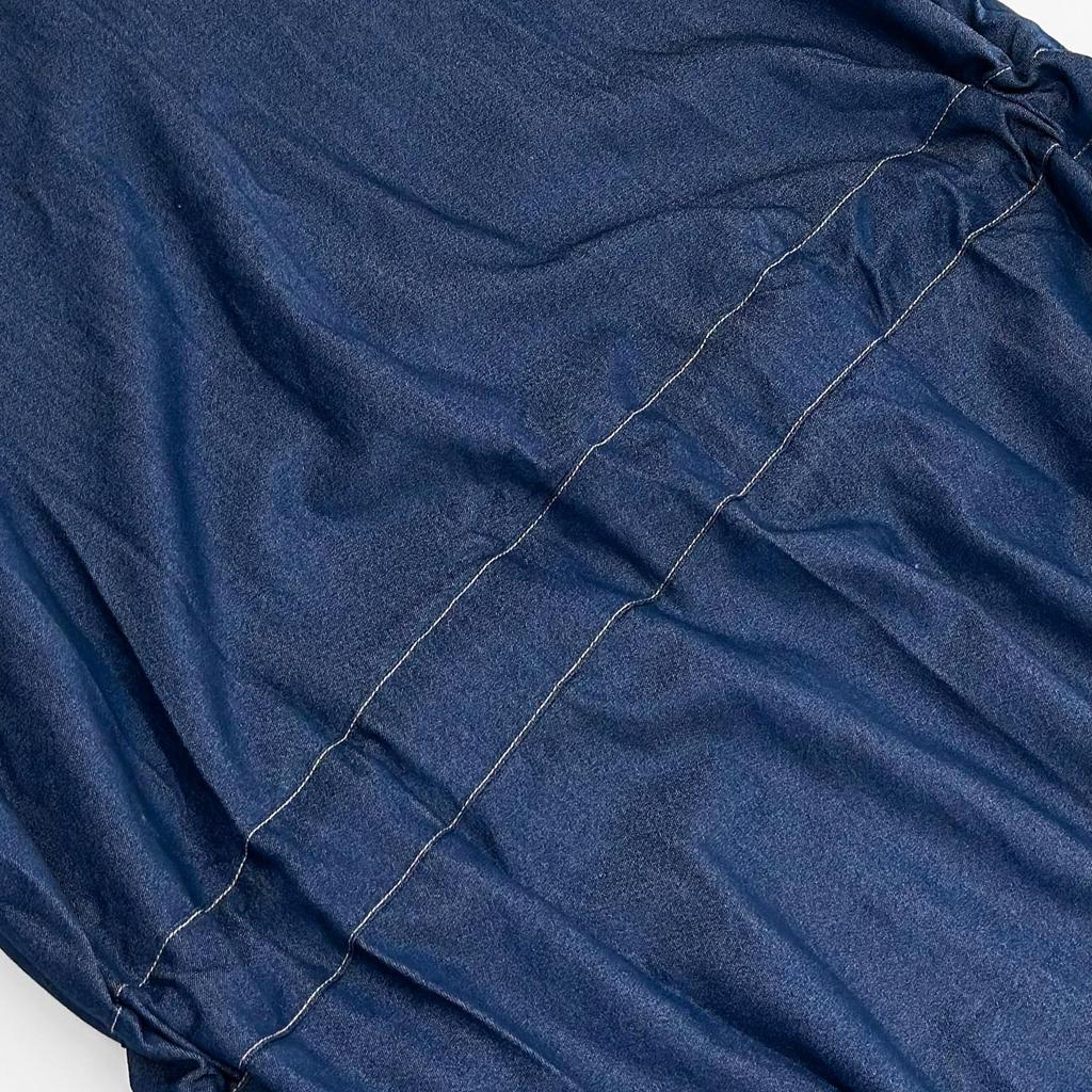 Джинсовое макси-платье с семидюймовыми рукавами, стрейч, с воротником-стойкой и скрытой пуговицей - Женская одежда Осень 2025