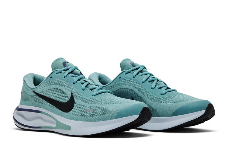 Nike Путешествие Бег Пушка Шлифованный Фиолетовый