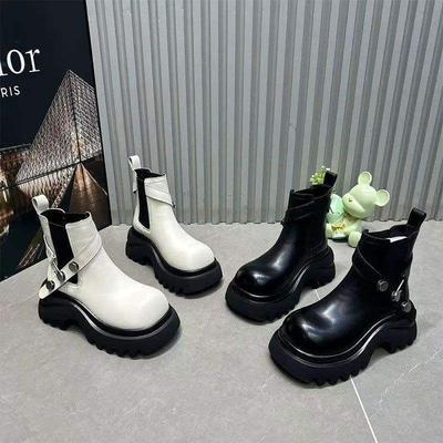 Кожаные ботинки Мартин с пряжкой, короткие ботинки, женская верхняя одежда 2025 осень, новые, на толстой подошве, увеличивающие рост, универсальные короткие ботинки, ботинки Мартин, тренд