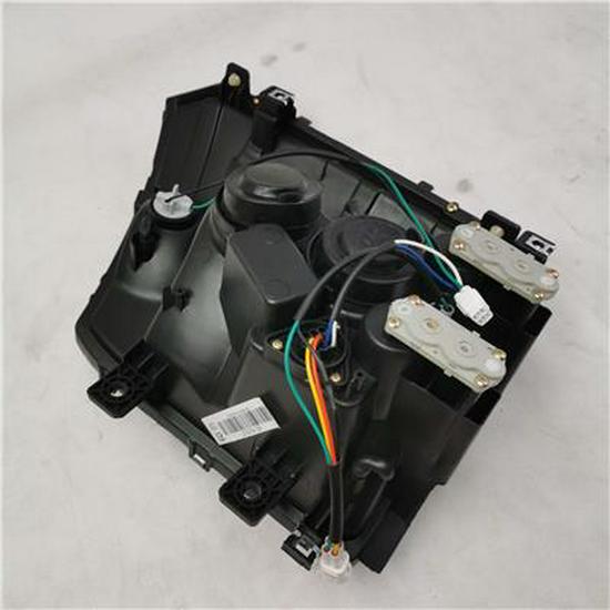 Совместимо с правой фарой Foton L0371010021B0