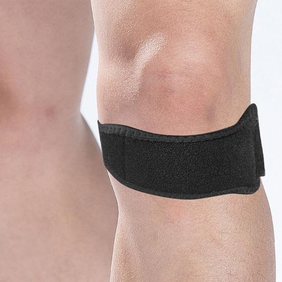 Knee Strap with Adjustable Compression for Patellar Tendon Support Ergonomic Silicone Pad Anti-Slip Design Knee Support Band