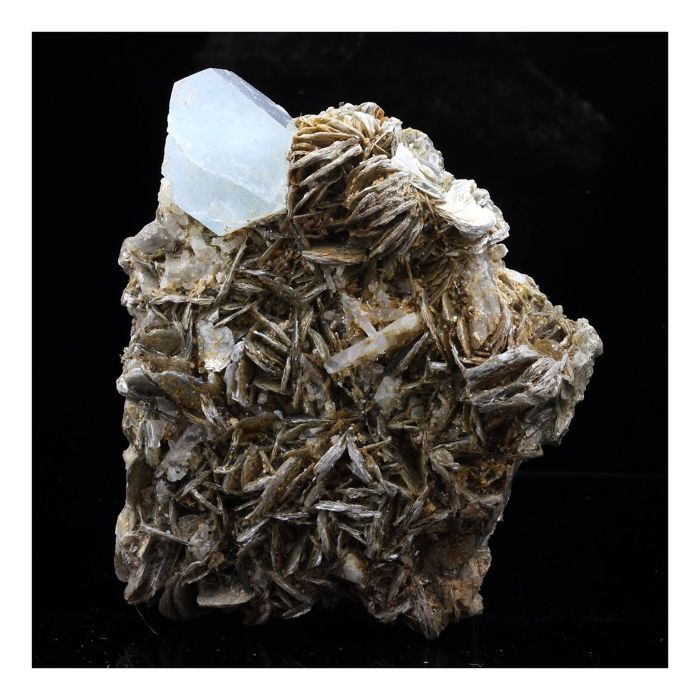 Pierres et Minéraux. Aigue-Marine + Mica. 735.5 ct. Nagar, Gilgit-Baltistan, Pakistan.