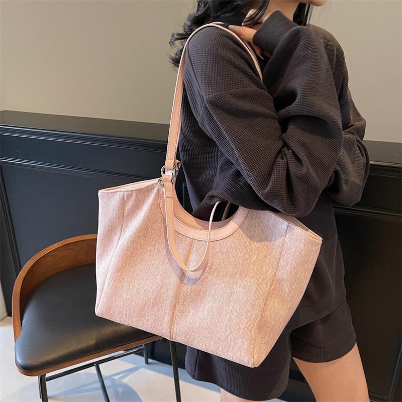 Color Solid Simple Ladies Bag Zipper Closure Interior Pockets Casual Travel Bags
