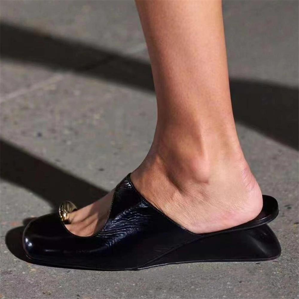 Женские тапочки с круглым носком для женщин с полыми металлическими носками, полутапочки на танкетке, женские мюли из натуральной кожи, повседневная пляжная обувь