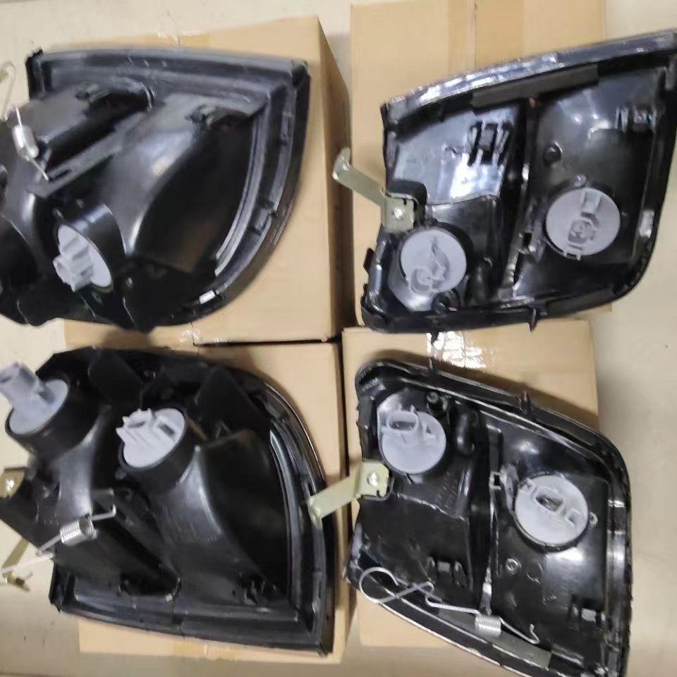Подходящие угловые фонари для Mitsubishi Pajero V31 V33 Leopard Qibing Heijin Gang - Боковые и передние фонари