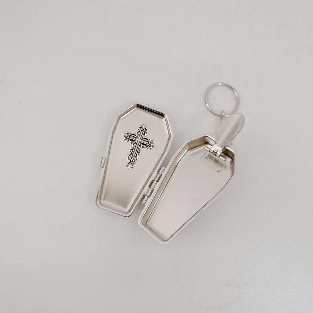 Gothic Coffin Keychain Unique Key Holder Pendant Necklace Metal Texture Perfect for Fashion Enthusiasts and Everyday Use