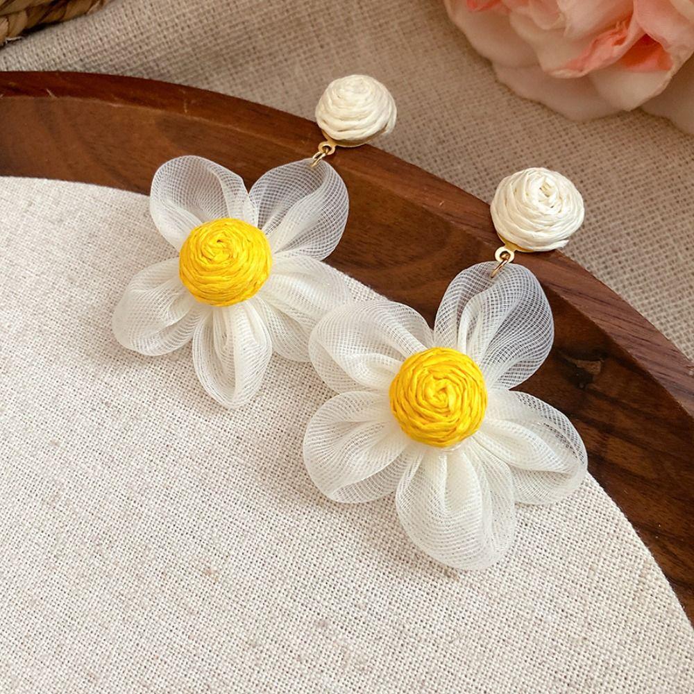Raffia Dangle Earrings Sunflower Flower Ear Drop Elegant Wood Drop Earrings Holiday