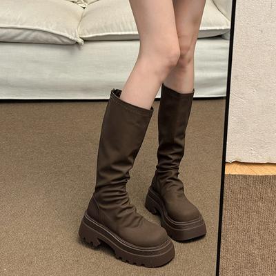 Ботинки на толстой подошве женские 2025 весенние новые модели но тонкие до колена высокие рыцарские ботинки взрыв интернет-знаменитости ботинки-столбики