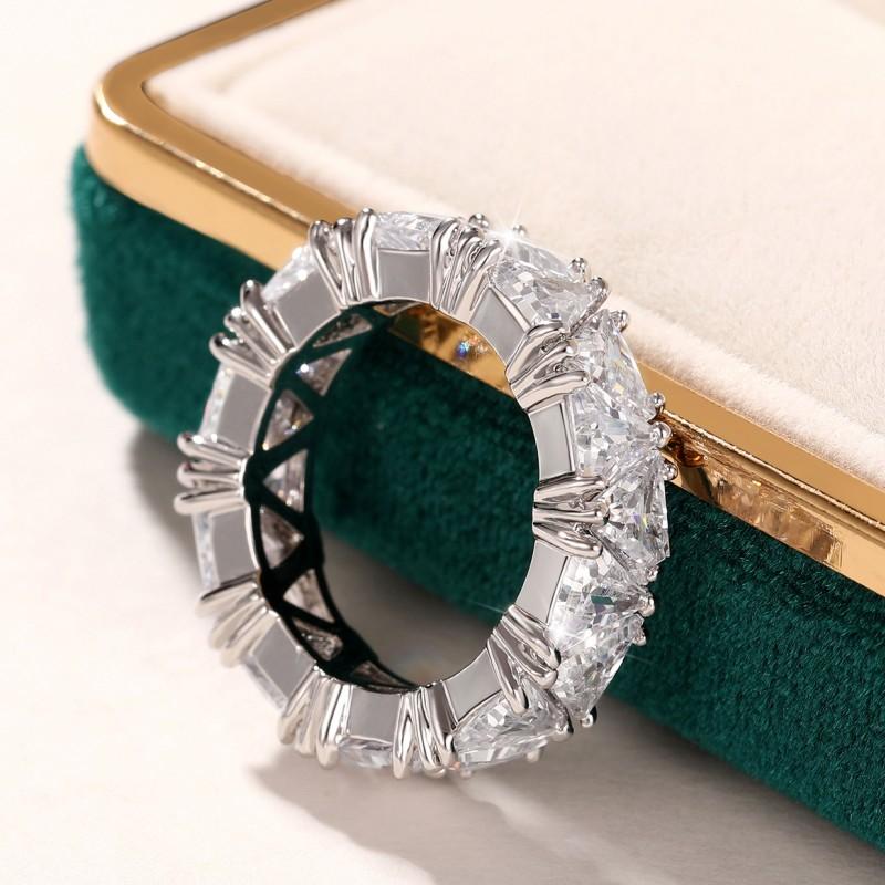 Huitan Fashion Contracted Triangular CZ Crystal Ring для женщин, хорошее качество, универсальный дизайн, вечеринка, свадьба, роскошные ювелирные изделия, Anillo