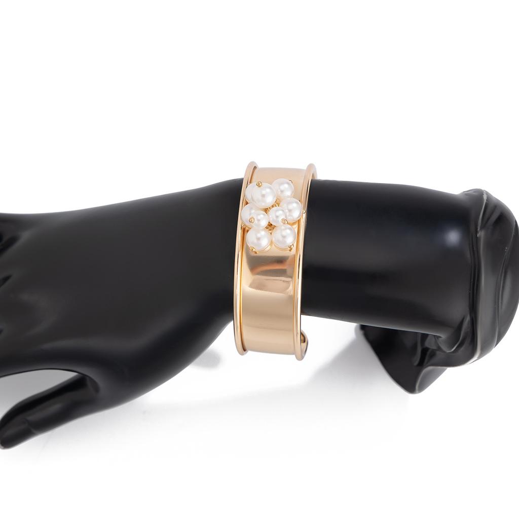 Imitation Pearl Flower Cuff Bangle Gold Silver Color Temperament Metal Wide Vintage Punk Simple Bracelets for Women Irregular Accessories Party Gift