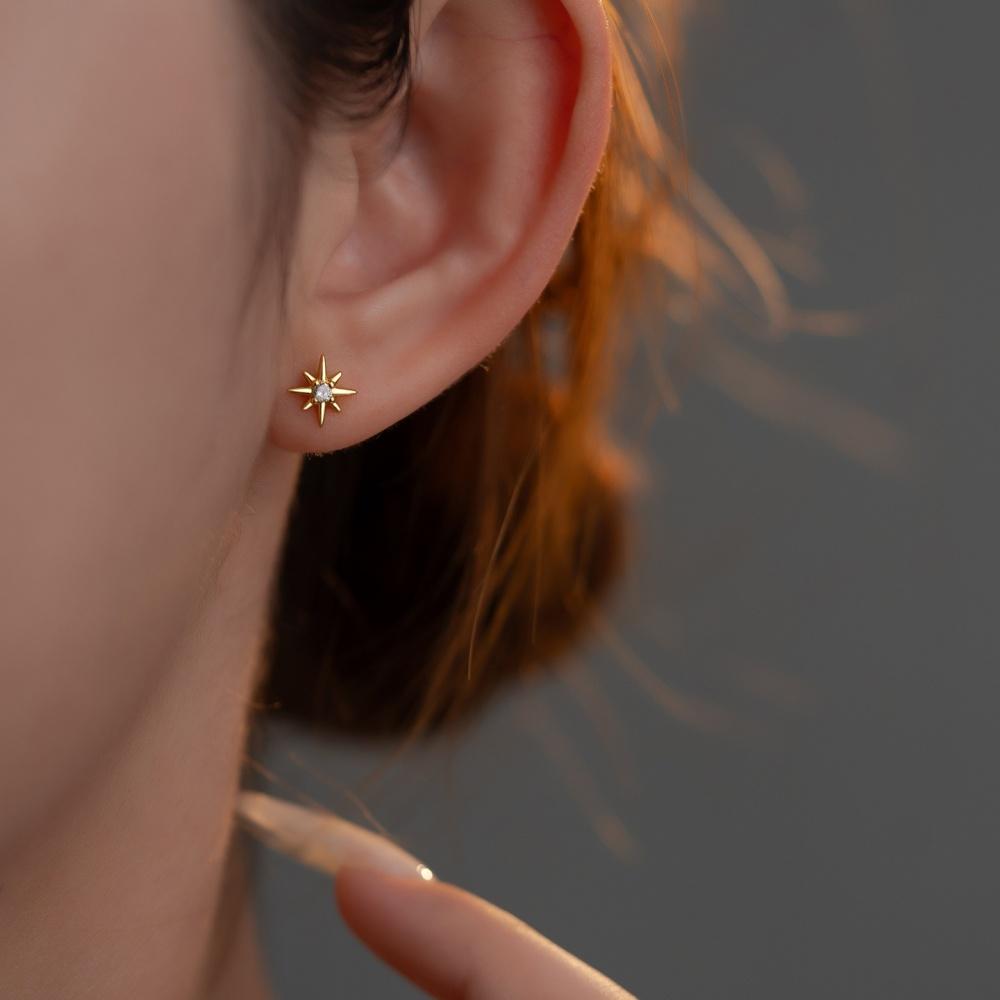 Gold Silver Color Eight-pointed Star Earrings for Women Mini High-end Zircon Star Cartilage Piercing Earrings Minimalist Jewelry