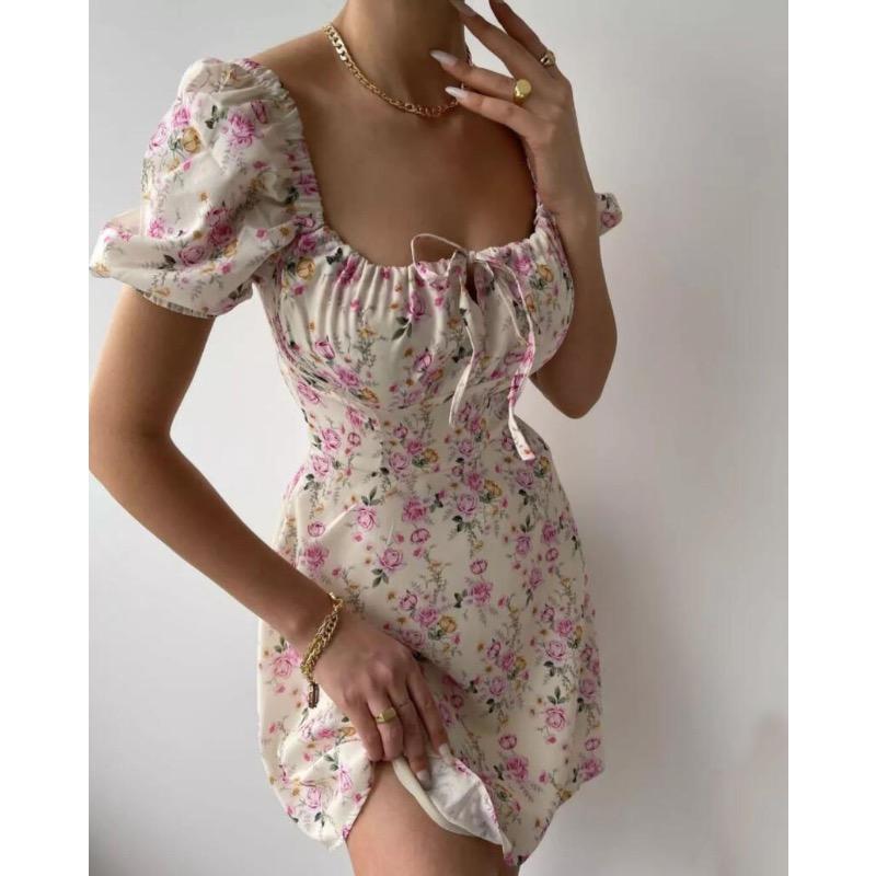 Женское летнее платье с рукавами-фонариками и цветочным принтом