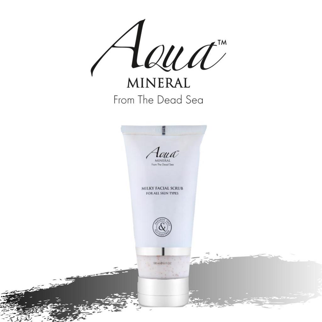 Отшелушивающий, очищающий и увлажняющий скраб для лица с молоком