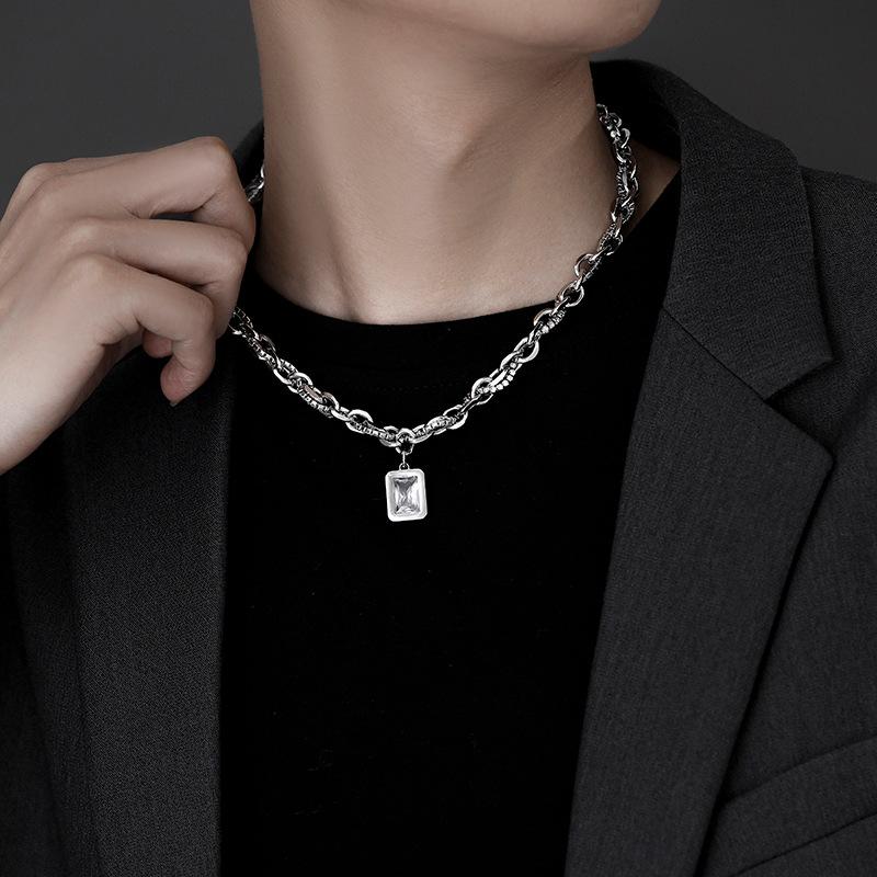 Cool Style Ice Sugar Gem Sweater Necklace High-End Sweater Chain Titanium Hip-Hop Clavicle Chain for Men Women