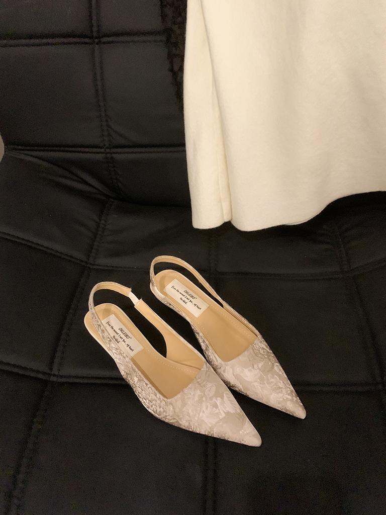 Французские вечерние туфли на высоком каблуке в стиле ретро, одинарные туфли с острым носком, женская обувь 2024 года, популярные летние новые китайские красивые босоножки с застежкой-мешком