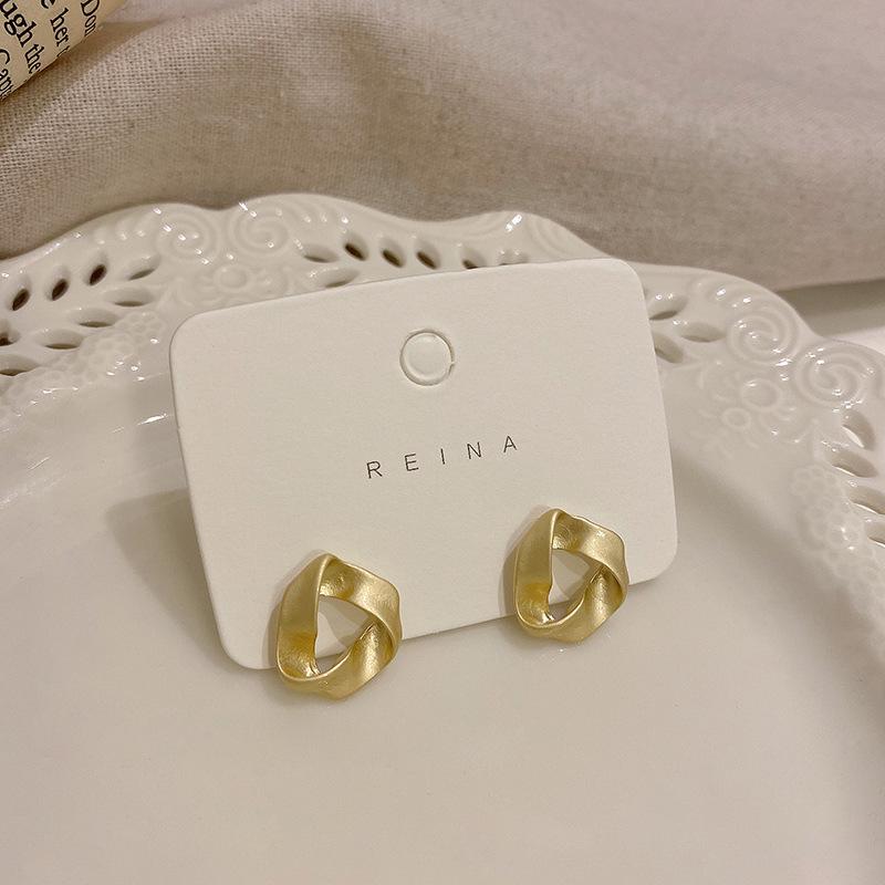 Women's High-End Plain Hoop Earrings: Light Luxury Ear Drops & Studs, Niche Design for Autumn/Winter.
