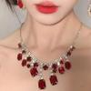 Изысканное легкое роскошное колье-цепочка со стразами - блестящий квадрат, капля воды и круглый дизайн