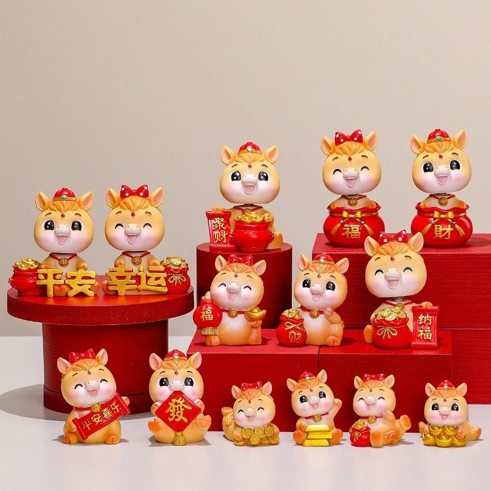 Cute 2026 Horse Year Mascot Resin Horse Figures Ornament Funny Horse Statue  Chinese New Year