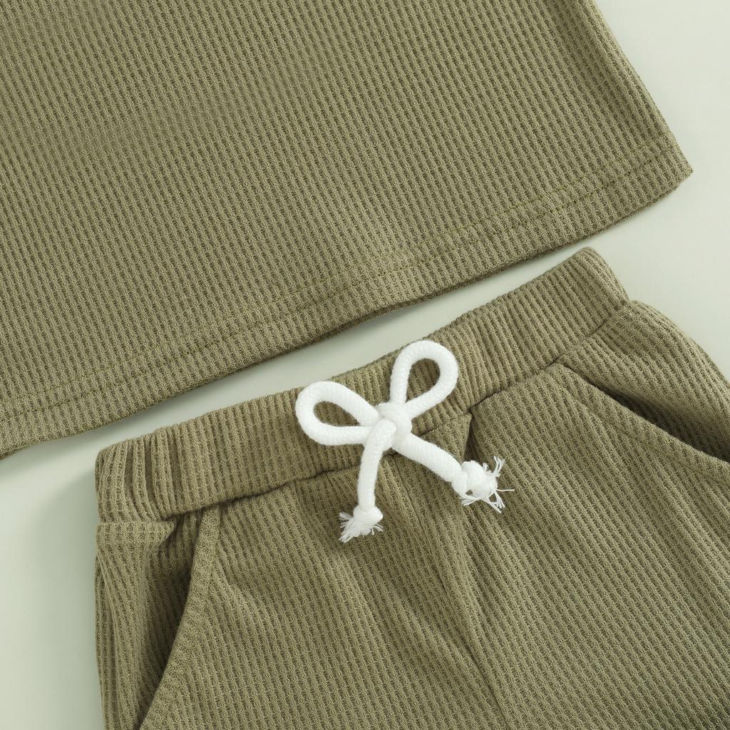 Комплект из 2 предметов вафельной ткани для малышей-мальчиков, топ с круглым вырезом, короткими рукавами, вышитыми буквами + шорты на резинке, комплект для мамы и мальчика