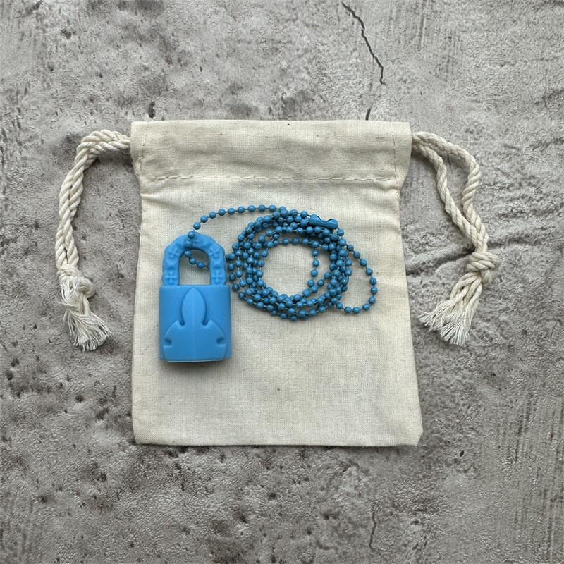 Силиконовое ожерелье с готическим мечом-крестом, разноцветное, для модной повседневной носки