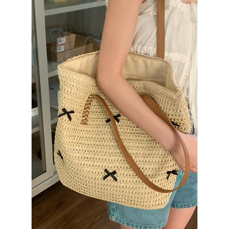 Fashionable Large-capacity Ladies' Backpack, Bow Tote Bag, Vacation-style Woven Bag