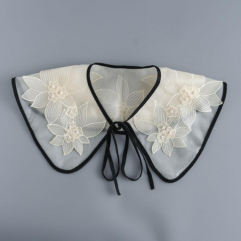 Fashion Scarf Fake Collar Shirt Women Detachable Collar Lace Neckline Women False Collar Tie White Faux Col Clothes Accessories