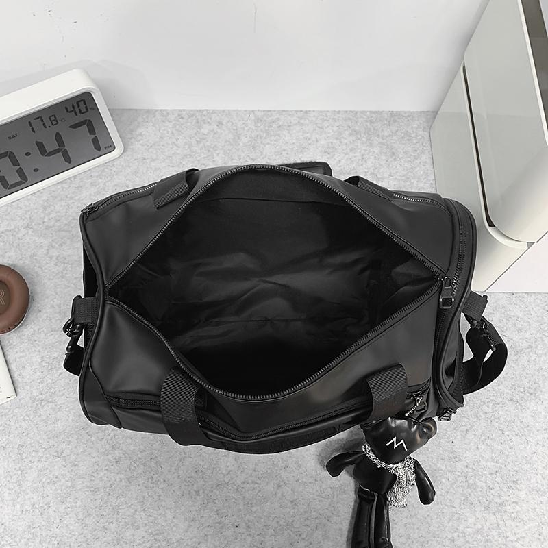 Waterproof Duffle Bag for Travel and Gym with Adjustable Shoulder Strap Large Capacity Sports Weekender Bag