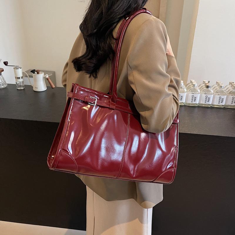 Retro Large-capacity Premium Underarm Bag Women's Bag 2025 New Tote Bag Versatile Commuter Shoulder Bag