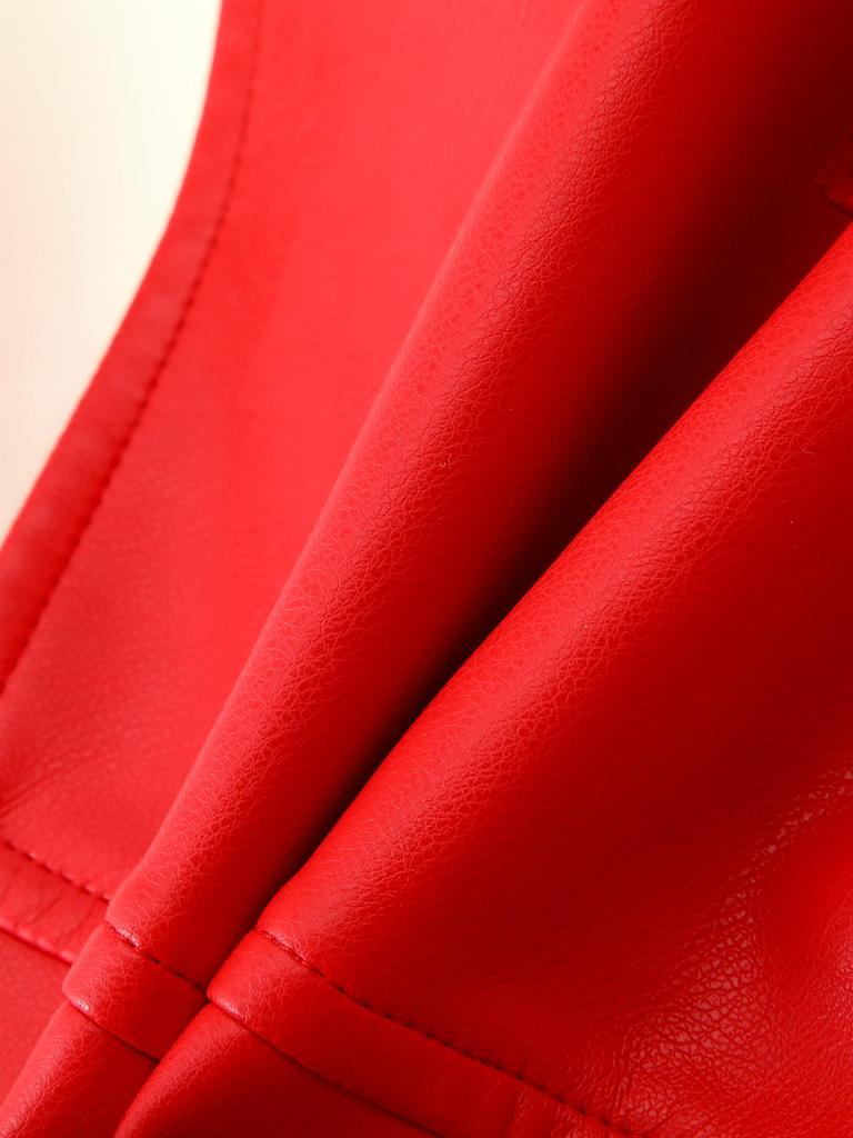 Женская мотоциклетная куртка из ПУ кожи в стиле колор-блок с вышитой нашивкой и воротником-стойкой