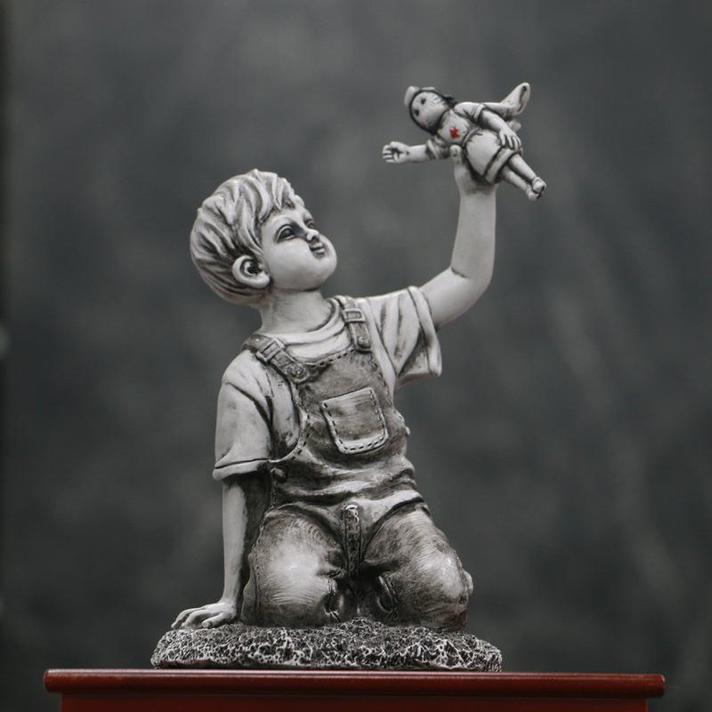 Banksy Art Crafts Game Changer Statue Nurse Tribute Figurine Office Hospital Living Room Bedroom Decor Gift for Nurse Mother