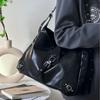 2024 Осень Зима Новая Мода Большая Вместимость Сумка для Поездок Крутая Одноплечевая Сумка-Подмышка Высококлассная Сумка-Тоут через Плечо