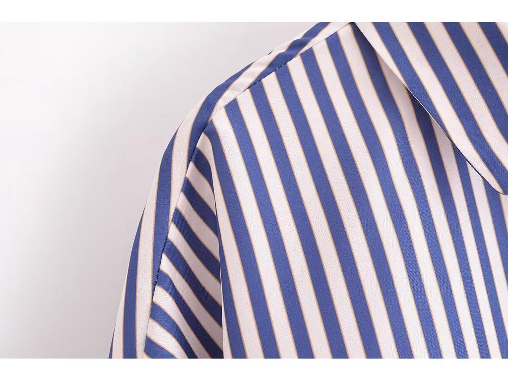 2025 Spring Women's Metallic Thread Striped Long Sleeve Shirt with Turn-Down Collar, European & American Style.