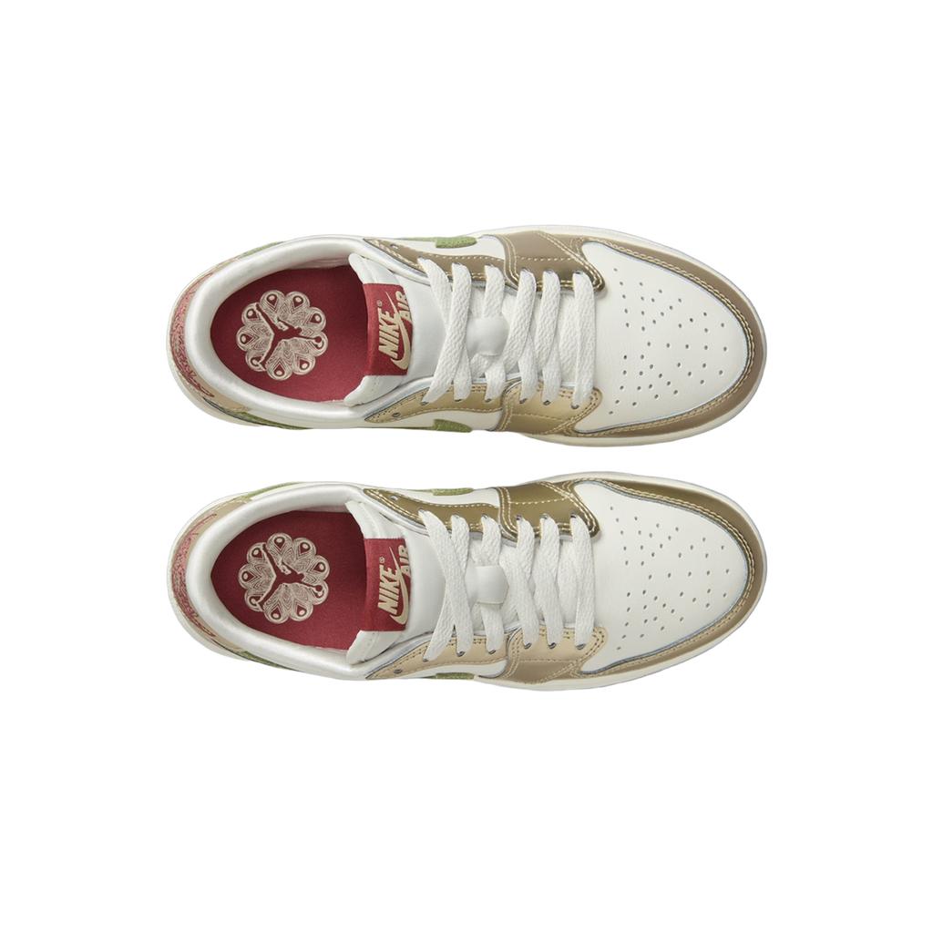 Детские кроссовки Air Jordan 1 Retro Low OG GS Year of the Dragon Gold Sail Oil-Green FQ6593-100