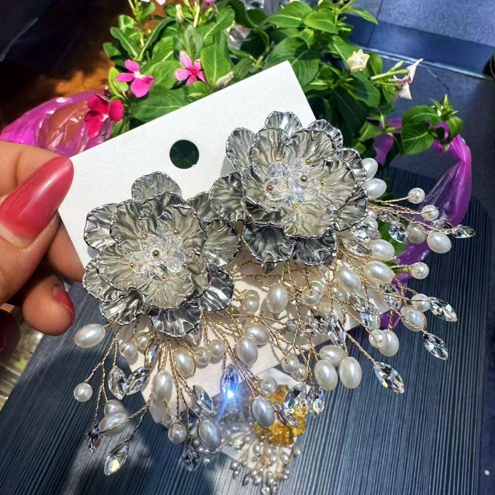 Sparkling Exaggerated Ear Studs Women's Accessories Beaded Peal Earrings Flower Earrings Party