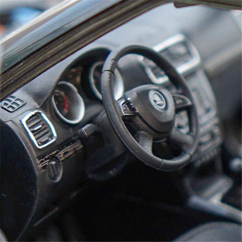 AAABW1 1:18 SKODA Yeti Внедорожник Литой Модель Автомобиля Металлический Литой Городской Внедорожник Модель Автомобиля Высокая Симуляция Коллекция Детская Игрушка Подарок